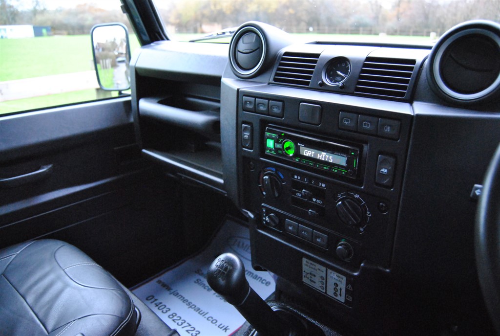 Used Land Rover Defender 2015 for sale - 76835097: Photo 13