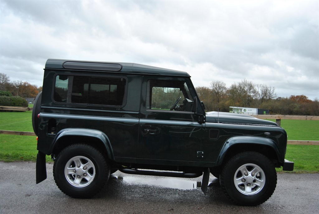 Used Land Rover Defender 2015 for sale - 76835097: Photo 2