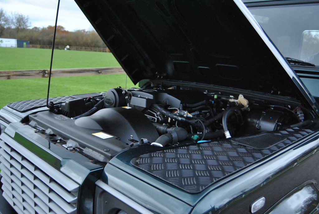 Used Land Rover Defender 2015 for sale - 76835097: Photo 29