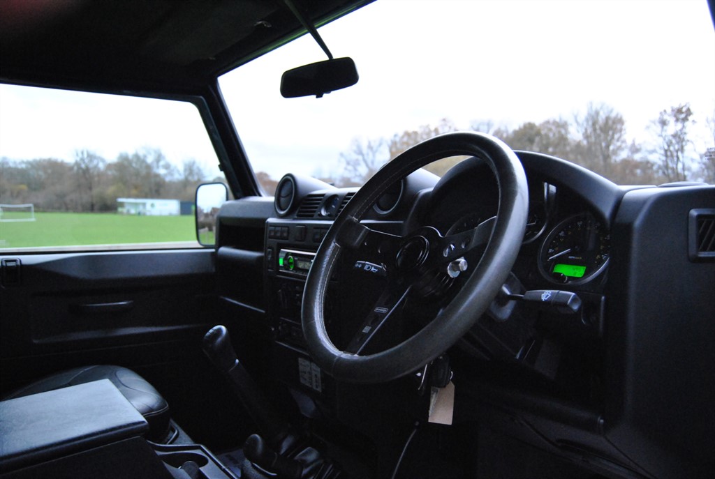 Used Land Rover Defender 2015 for sale - 76835097: Photo 6