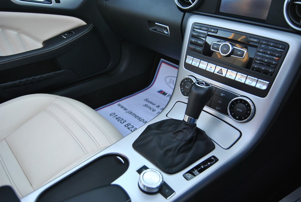 Used Mercedes-Benz SLK 2012 for sale - 76652865: Photo 10