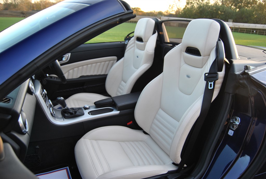 Used Mercedes-Benz SLK 2012 for sale - 76652865: Photo 32