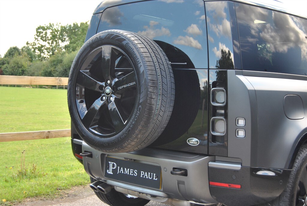 Used Land Rover Defender 2022 for sale - 76140490: Photo 15