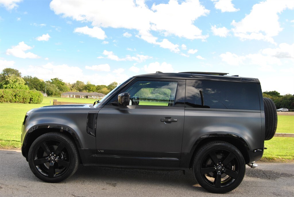 Used Land Rover Defender 2022 for sale - 76140490: Photo 24