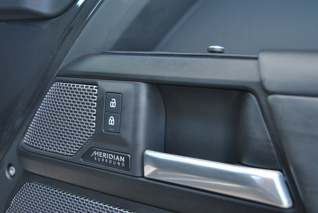 Used Land Rover Defender 2022 for sale - 76140490: Photo 26