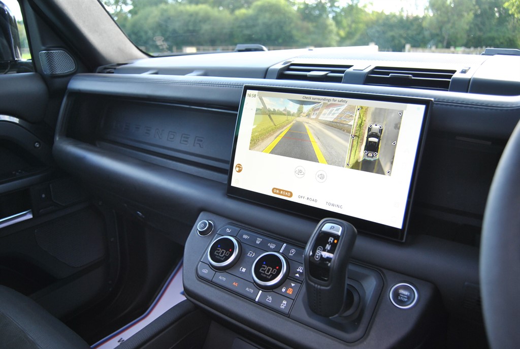 Used Land Rover Defender 2022 for sale - 76140490: Photo 29