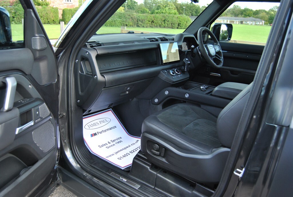 Used Land Rover Defender 2022 for sale - 76140490: Photo 36