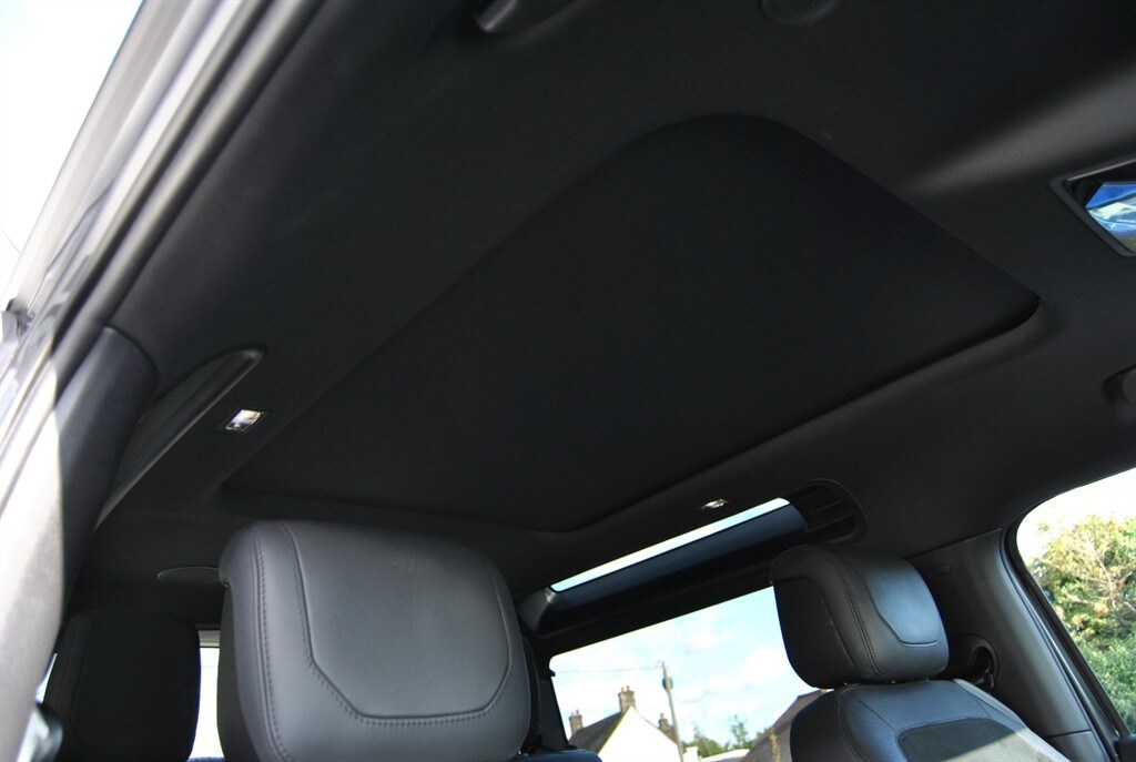 Used Land Rover Defender 2022 for sale - 76140490: Photo 40