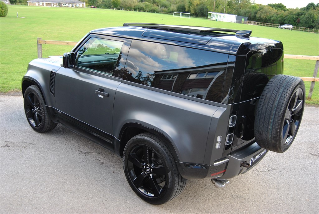 Used Land Rover Defender 2022 for sale - 76140490: Photo 9