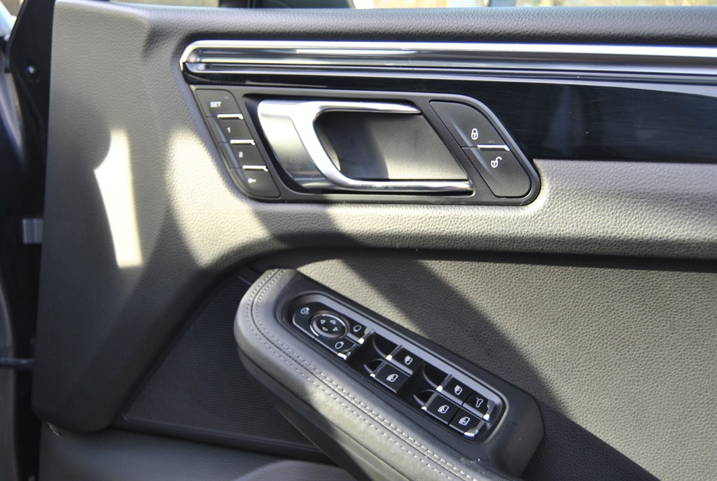 Used Porsche Macan 2014 for sale - 77005606: Photo 15