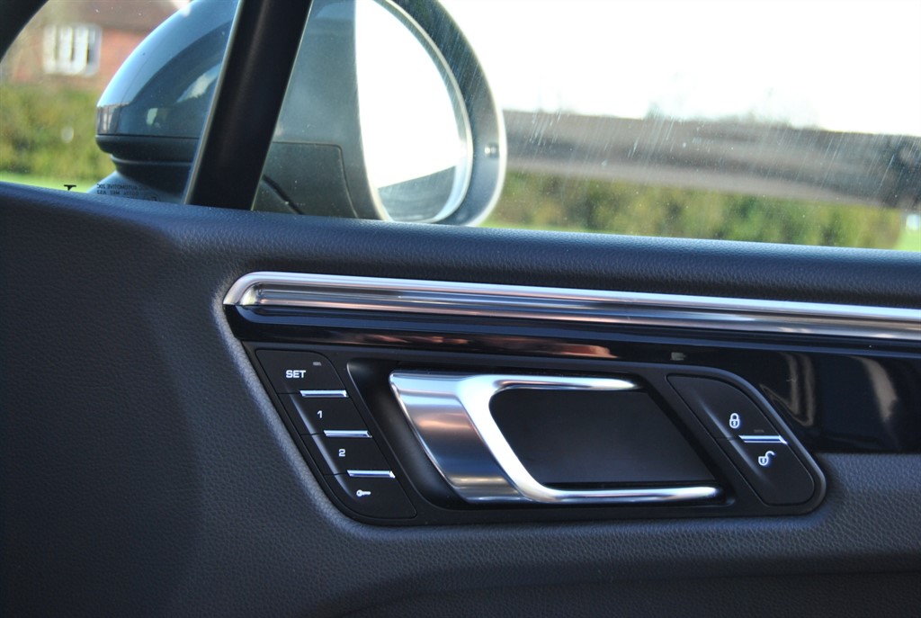 Used Porsche Macan 2014 for sale - 77005606: Photo 19