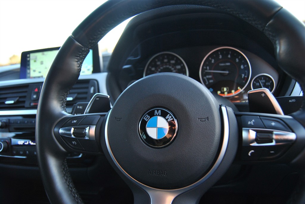 Used BMW 3 Series 2018 for sale - 77134211: Photo 17