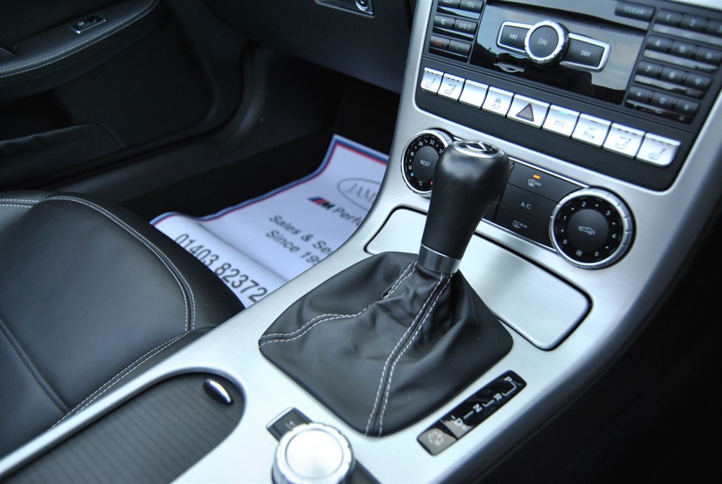 Used Mercedes-Benz SLK 2014 for sale - 76738572: Photo 10