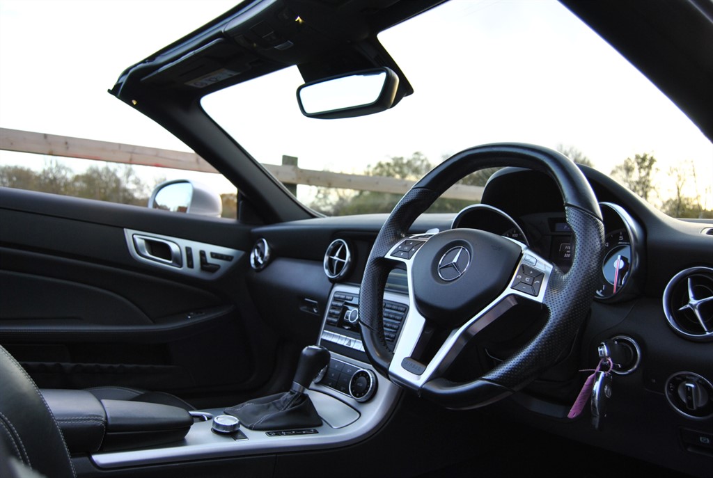 Used Mercedes-Benz SLK 2014 for sale - 76738572: Photo 6