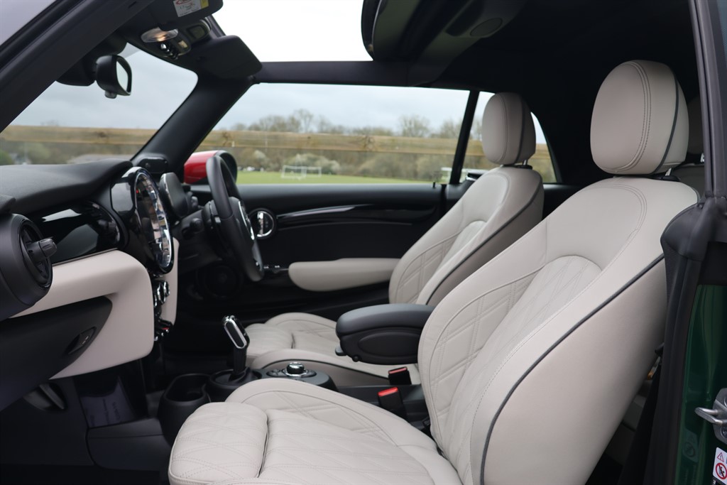 Used MINI Convertible 2022 for sale - 78049940: Photo 8