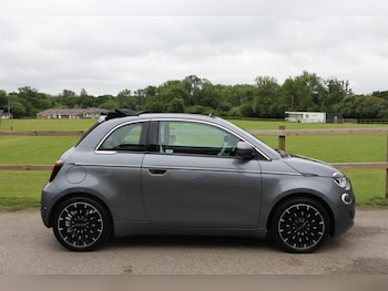 Used Fiat 500e 2023 for sale - 78885695: Photo