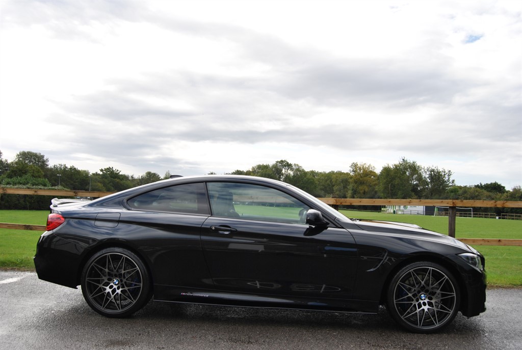 Used BMW M4 2018 for sale - 76140488: Photo 2