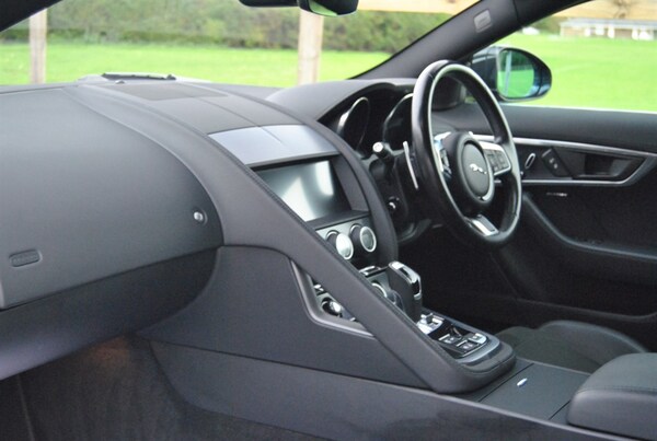 Used Jaguar F-Type 2019 for sale - 76311425: Photo 20