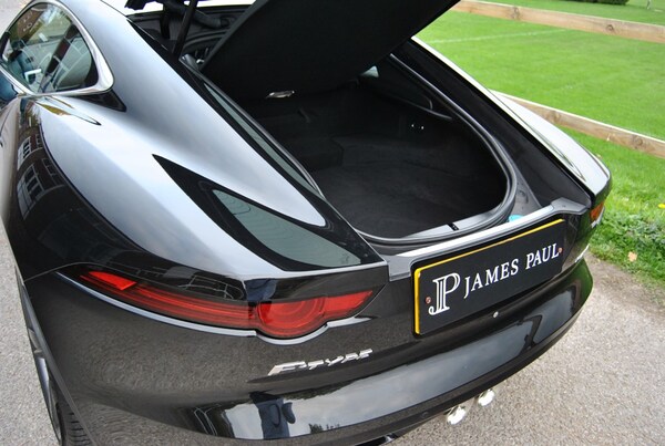 Used Jaguar F-Type 2019 for sale - 76311425: Photo 26