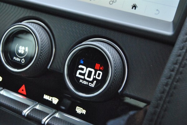 Used Jaguar F-Type 2019 for sale - 76311425: Photo 34