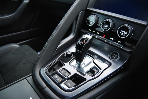 Used Jaguar F-Type 2019 for sale - 76311425: Photo 8