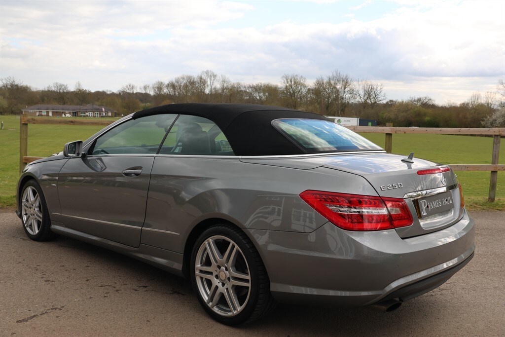 Used Mercedes-Benz E Class 2011 for sale - 78089132: Photo 17