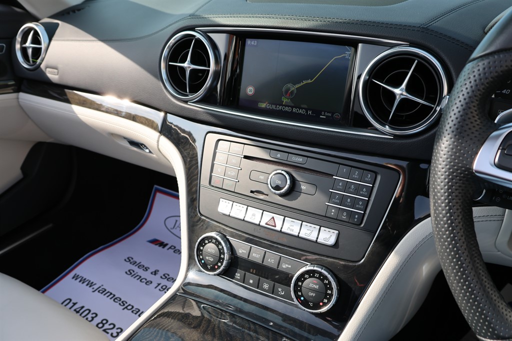 Used Mercedes-Benz SL 2017 for sale - 77965532: Photo 17