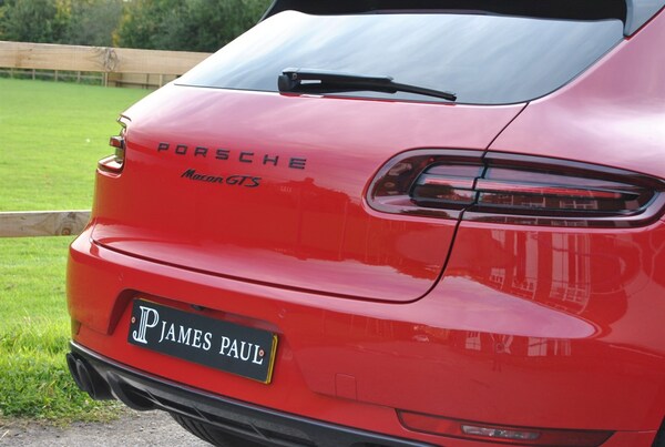 Used Porsche Macan 2017 for sale - 76204051: Photo 16
