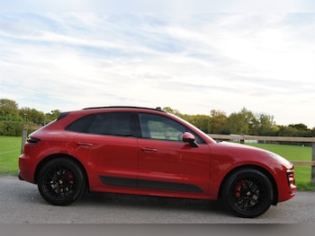 Used Porsche Macan 2017 for sale - 76204051: Photo 2