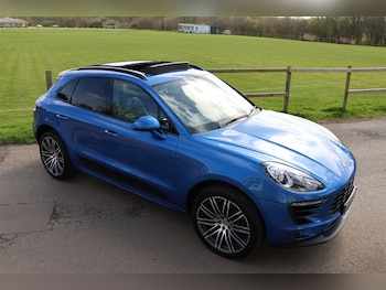 2018 - [252] 5dr PDK