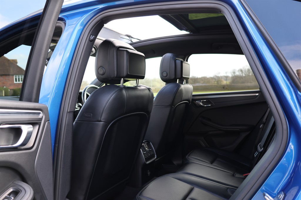 Used Porsche Macan 2018 for sale - 77918298: Photo 28