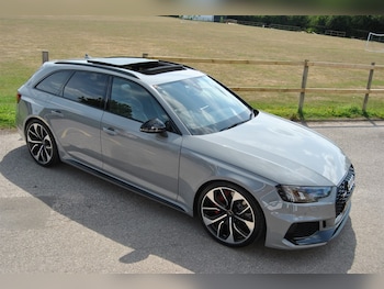 Audi - RS4 Avant