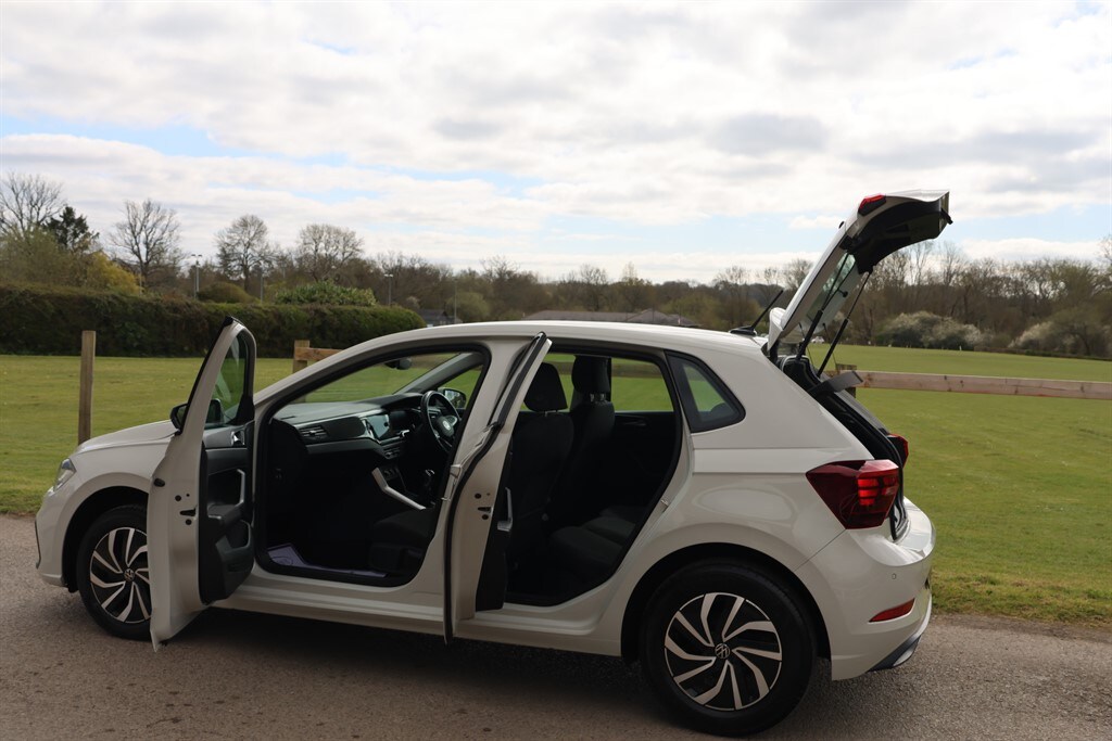 Used Volkswagen Polo 2024 for sale - 78117046: Photo 9