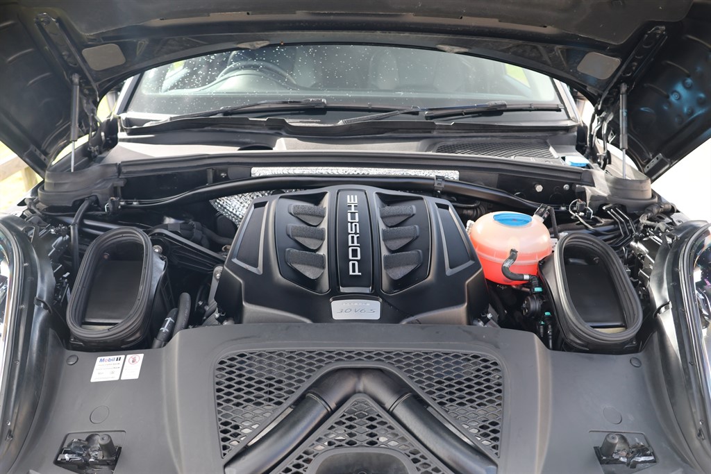 Used Porsche Macan 2018 for sale - 78067260: Photo 16