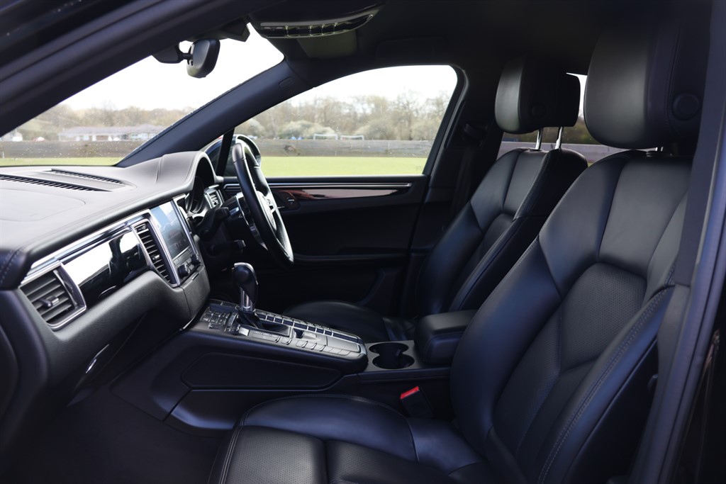 Used Porsche Macan 2018 for sale - 78067260: Photo 24