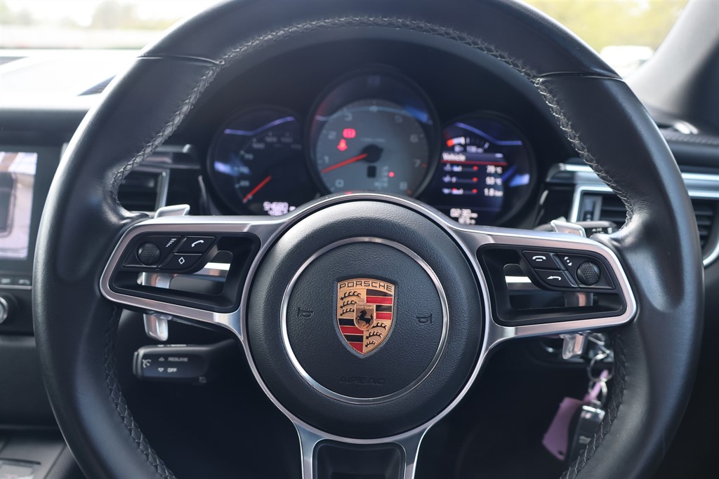 Used Porsche Macan 2018 for sale - 78067260: Photo 31