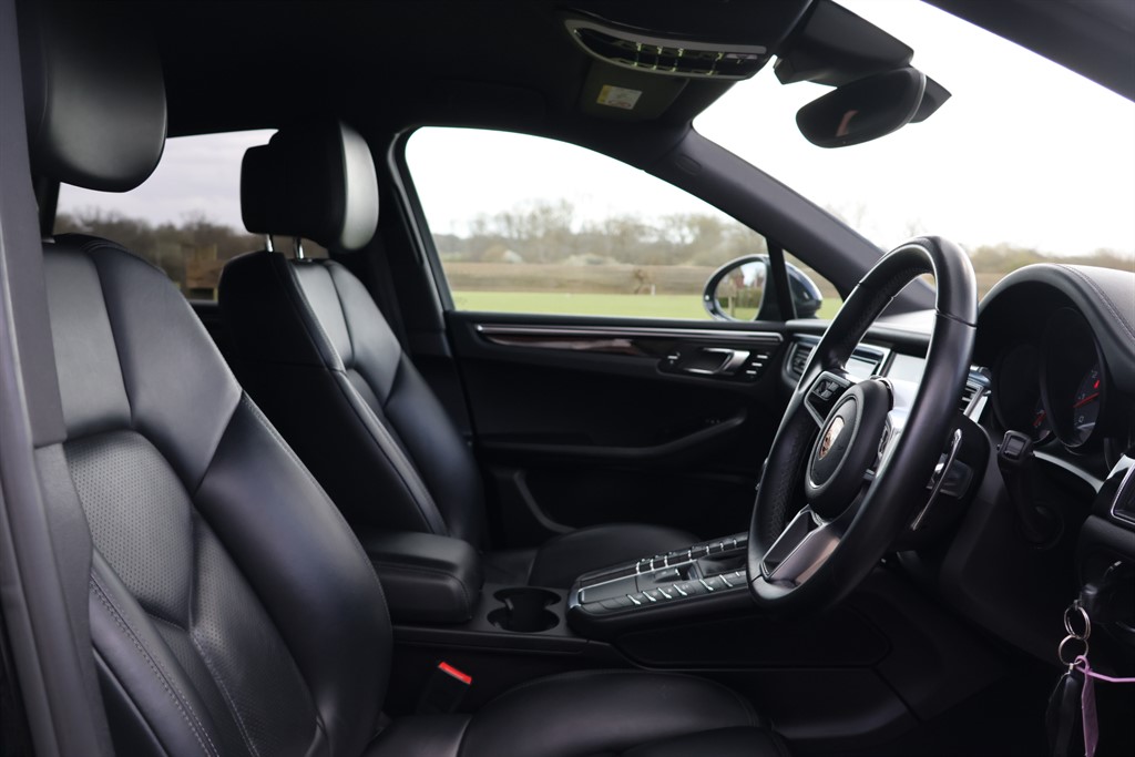 Used Porsche Macan 2018 for sale - 78067260: Photo 5