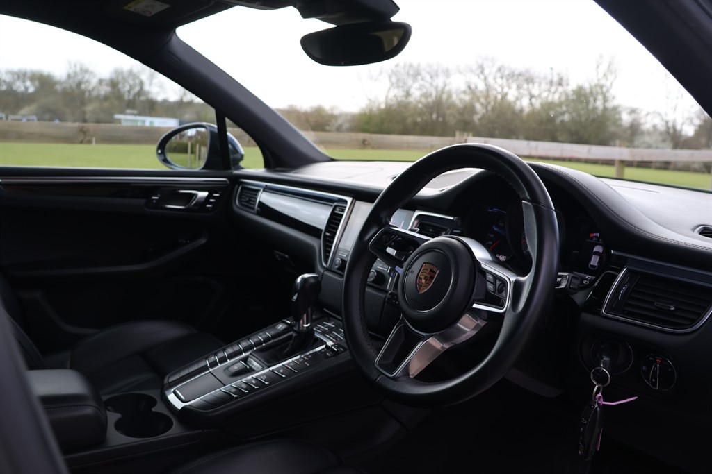 Used Porsche Macan 2018 for sale - 78067260: Photo 6