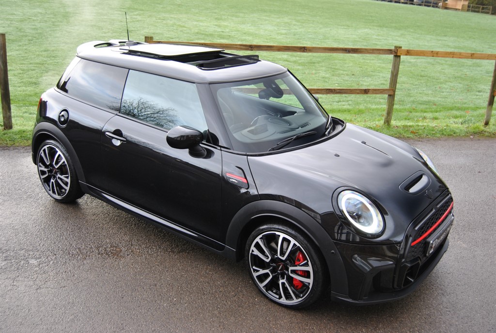 Used MINI Hatch 2023 for sale - 76738560: Photo 1