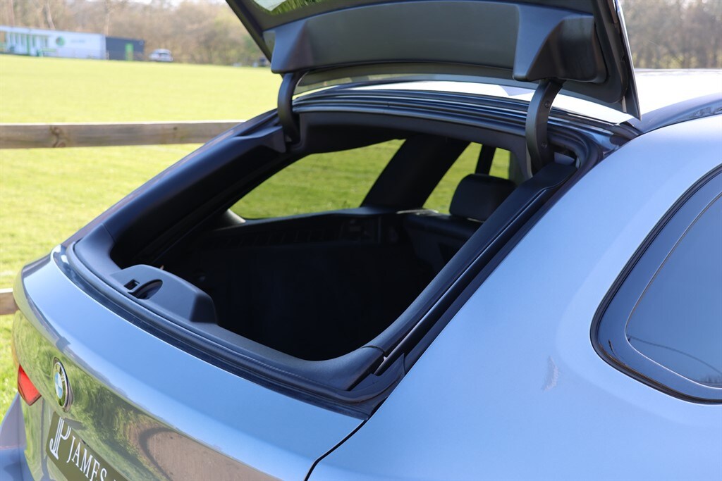 Used BMW 5 Series 2018 for sale - 77927990: Photo 24