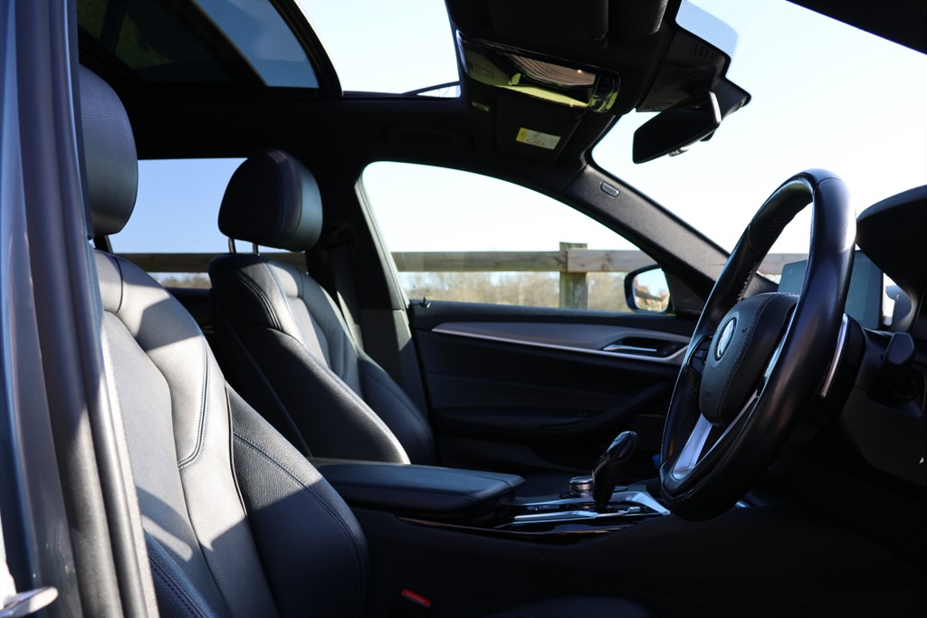 Used BMW 5 Series 2018 for sale - 77927990: Photo 5