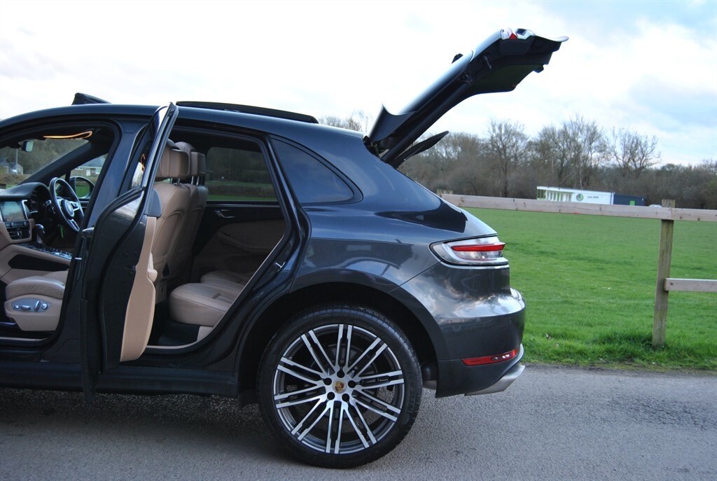 Used Porsche Macan 2018 for sale - 77826992: Photo 16