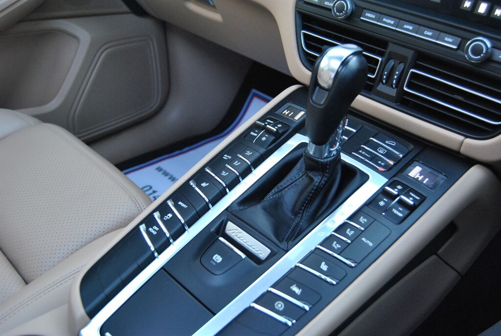 Used Porsche Macan 2018 for sale - 77826992: Photo 19