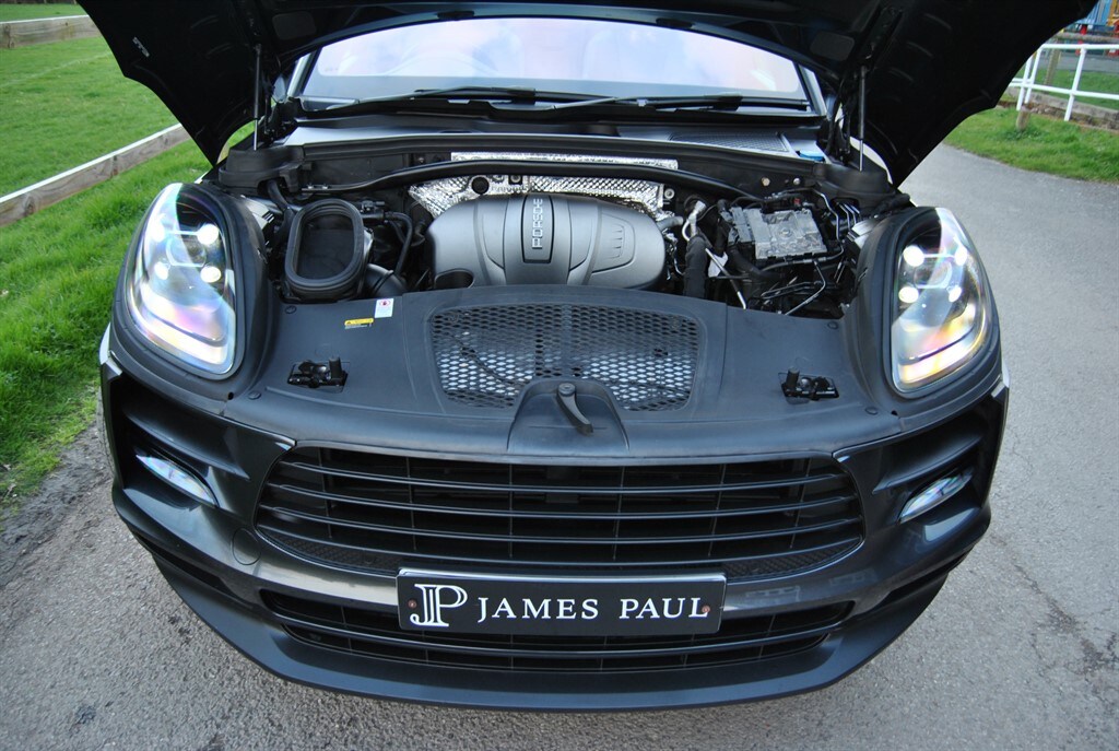 Used Porsche Macan 2018 for sale - 77826992: Photo 24