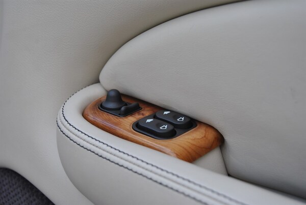 Used Jaguar XK8 2005 for sale - 76217333: Photo 15