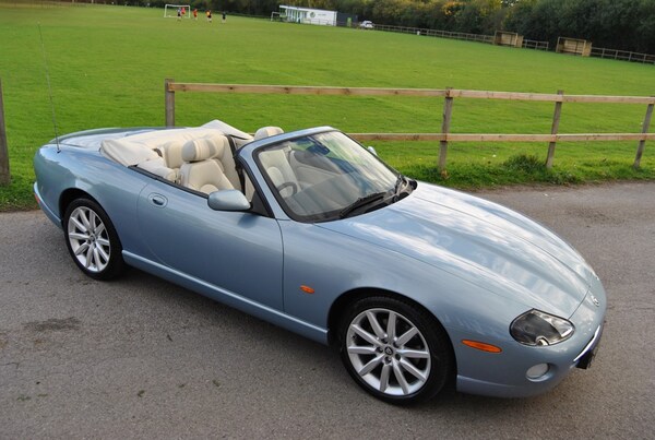 Used Jaguar XK8 2005 for sale - 76217333: Photo 1