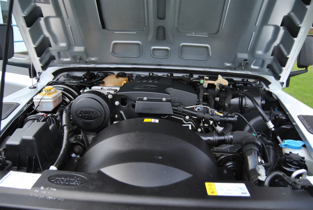 Used Land Rover Defender 2014 for sale - 77367314: Photo 12