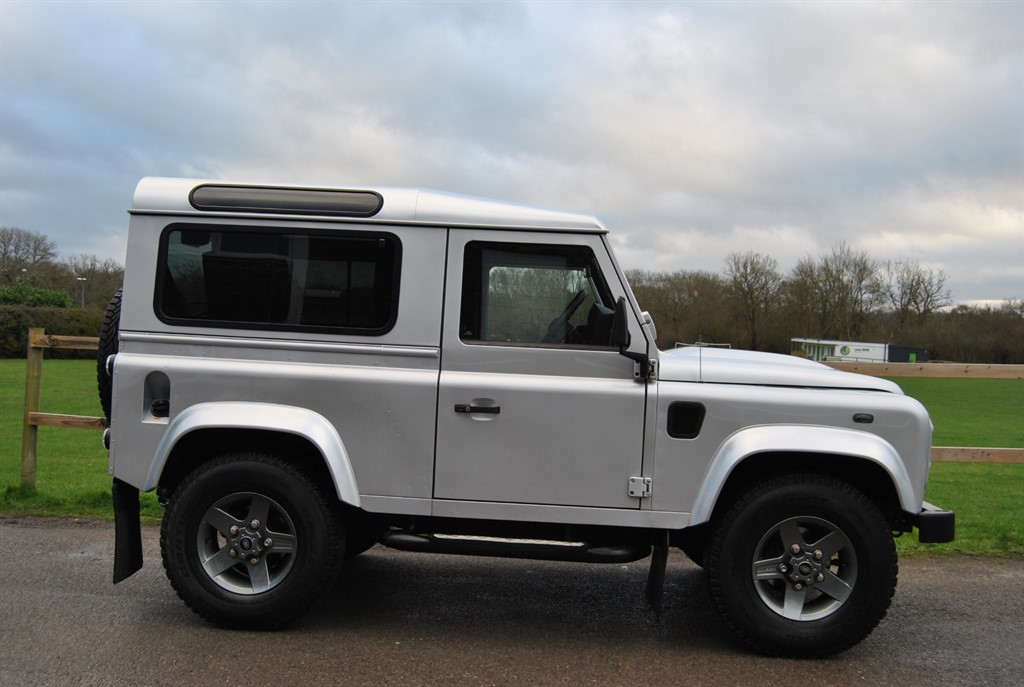 Used Land Rover Defender 2014 for sale - 77367314: Photo 2