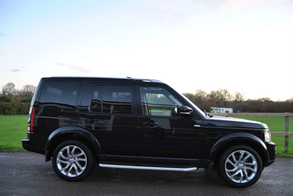 Used Land Rover Discovery 2016 for sale - 76901751: Photo 2