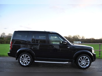 Used Land Rover Discovery 2016 for sale - 76901751: Photo